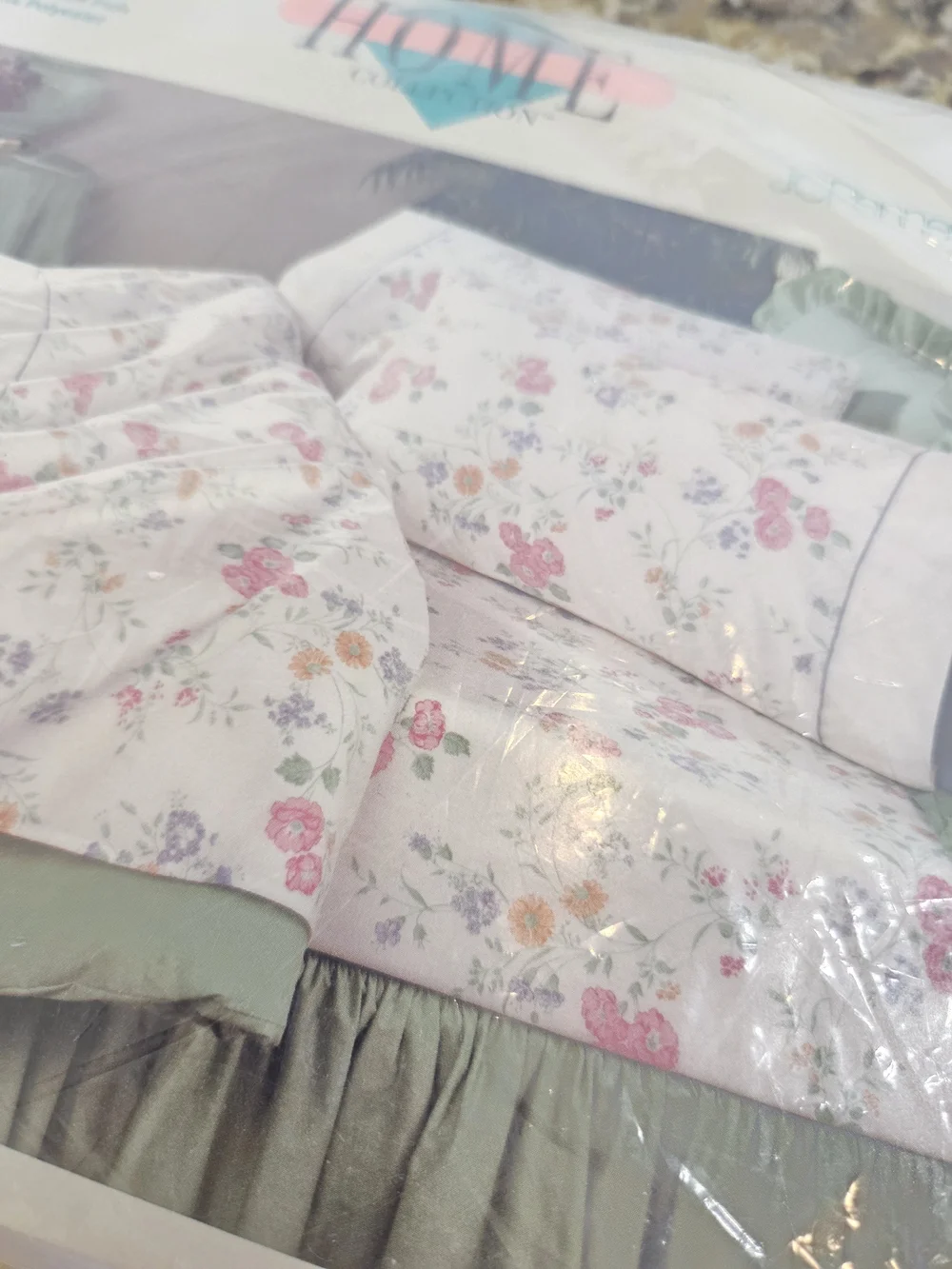 JCPenney Vintage Home Collection King Size Flat Sheet White Floral Christina NEW